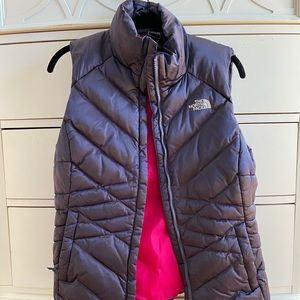 North face puffy vest